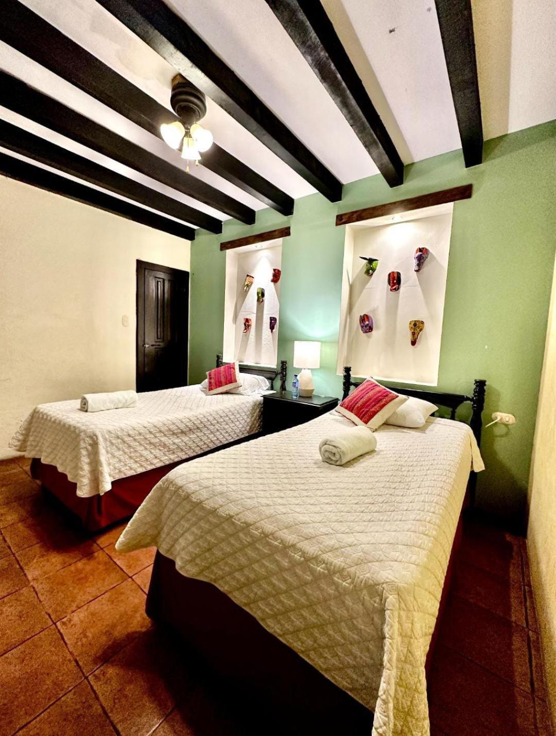 Casa Mia Hotel Antigua Exterior foto
